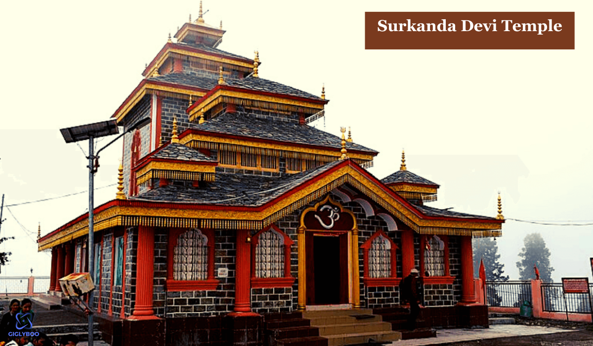 Discover Surkanda Devi Temple with us!